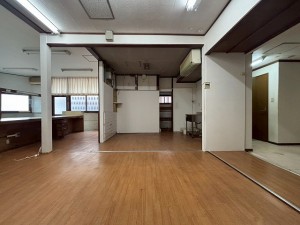 LINE_ALBUM_太秦多薮町3190万　写真_250904_26
